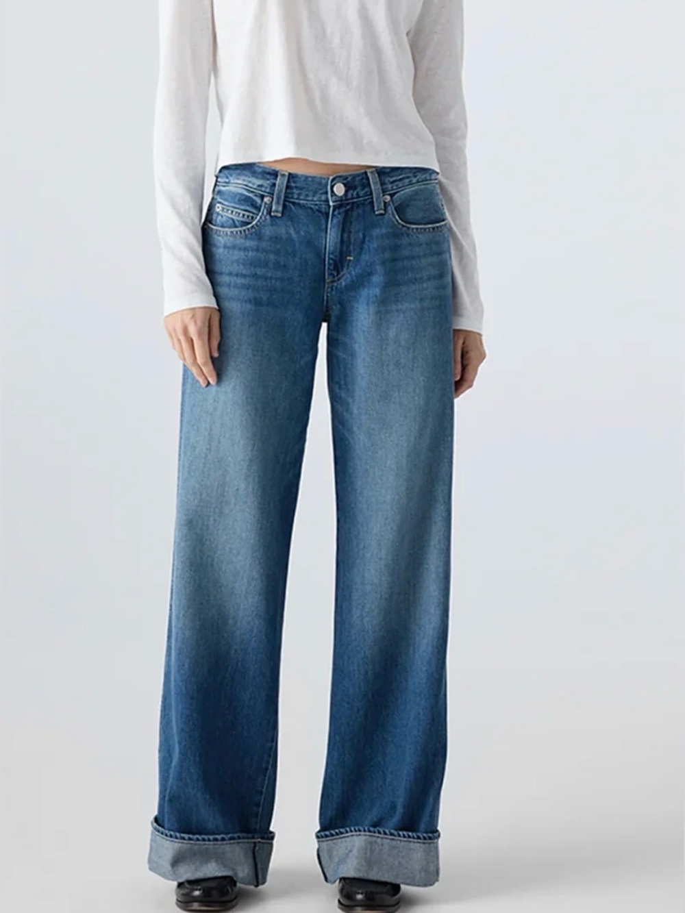 AMO Sabine Wide-Leg Jeans in Medium Blue Wash